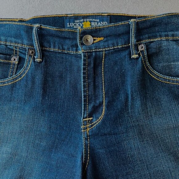 Lucky Brand Women's Jeans Size 8 Ankle Length Flare Leg Dark Wash Leather Patch - Picture 3 of 15
